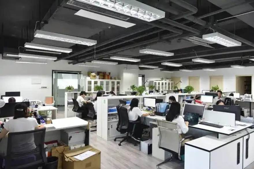 懂球帝 从跑动热图看高位压迫的代价：数据拆解攻防转换的体能账本